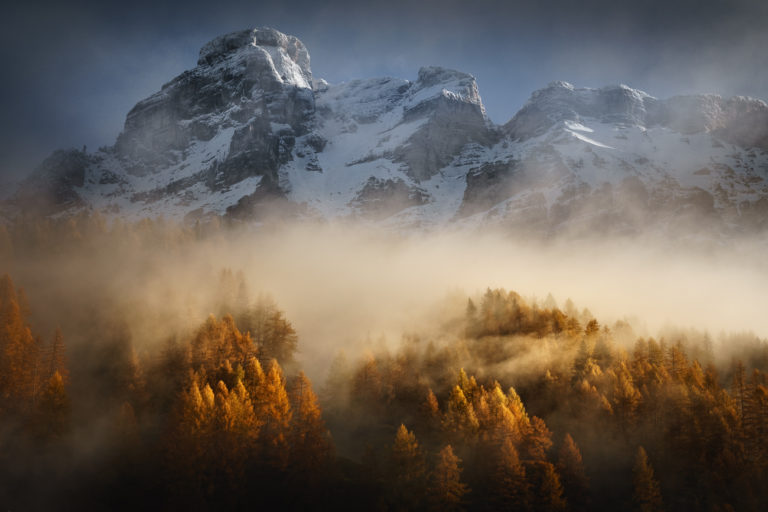 Fire & Ice: Erster Schnee & feurige Herbstfarben Fire & Ice