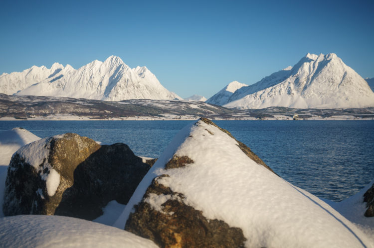 Am Fährterminal in Breivikeidet