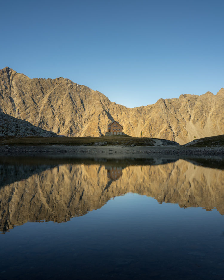 Reichenberger Hütte am Morgen
