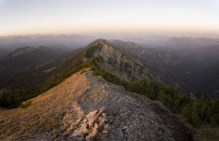 Unserer weiterer Wegverlauf im schwachen Morgenlicht
