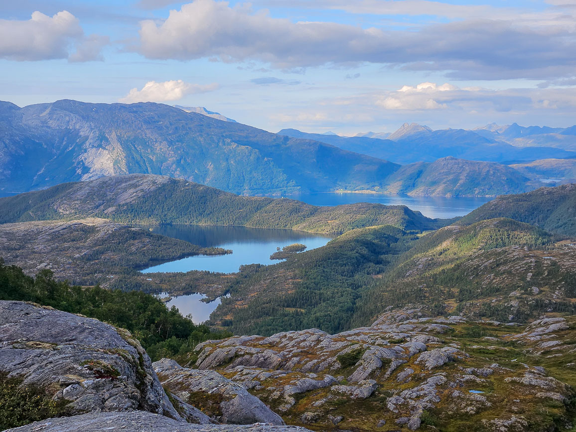 Ausblick vom Zeltplatz am Langvatnet Ausblick vom Zeltplatz am Langvatnet